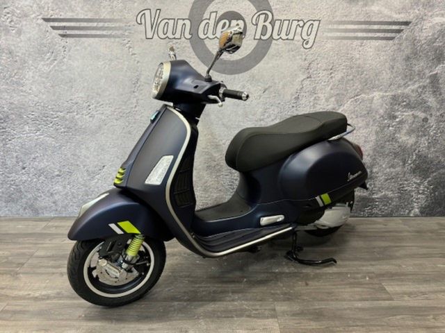 vespa - gts-super-tech-300