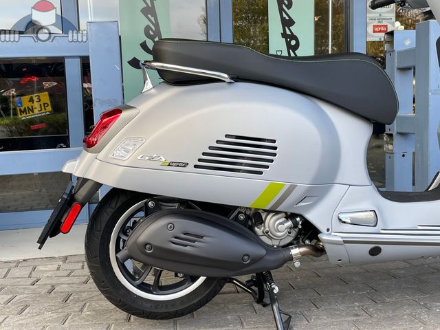 vespa - gts-super-tech-300