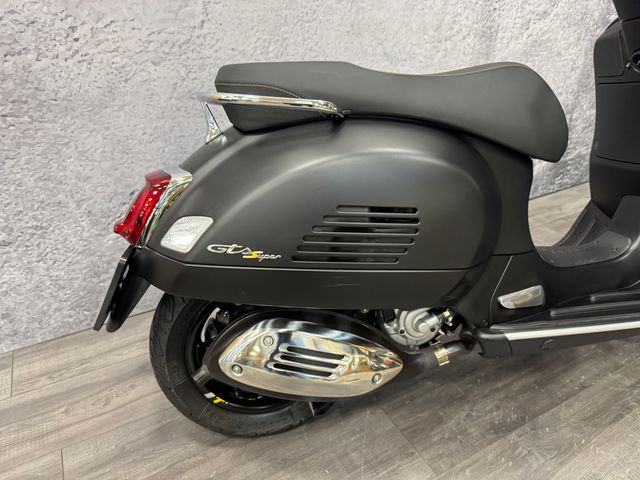vespa - gts-super-tech-300