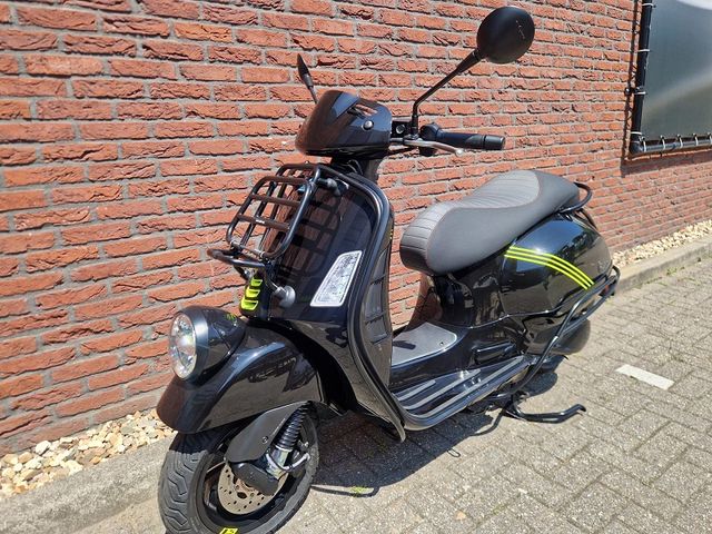 vespa - gtv-300
