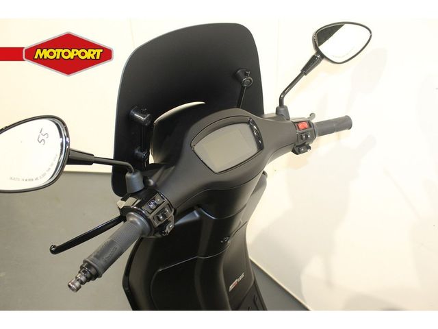 vespa - sprint-125-abs