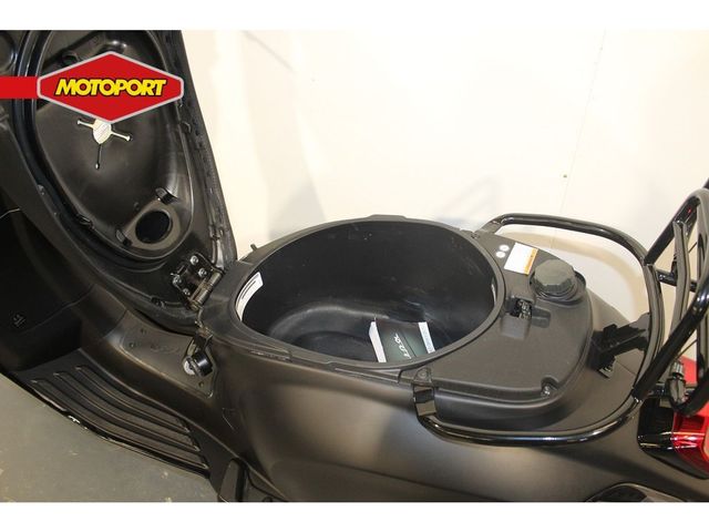 vespa - sprint-125-abs