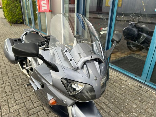 yamaha - fjr-1300