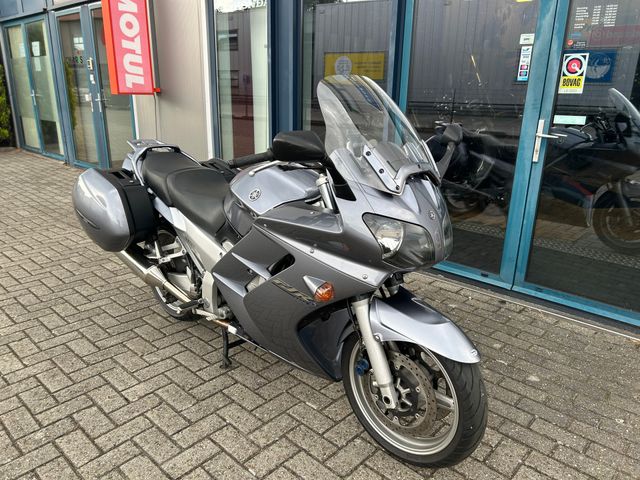 yamaha - fjr-1300