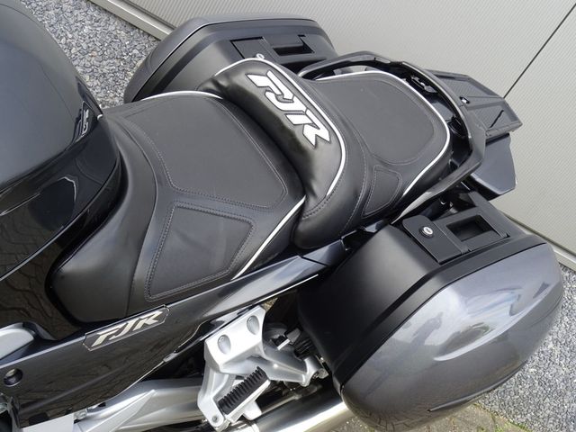 yamaha - fjr-1300