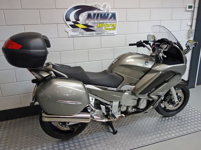 yamaha - fjr-1300