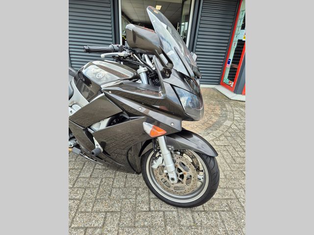 yamaha - fjr-1300