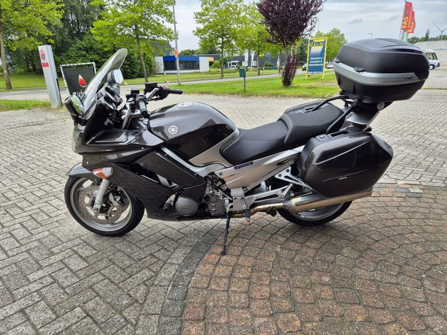 yamaha - fjr-1300