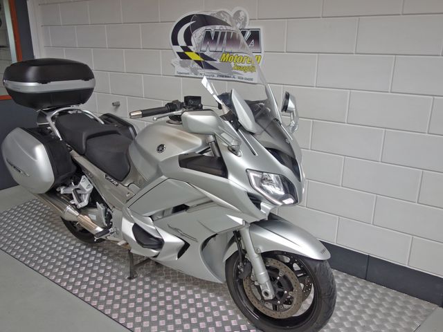 yamaha - fjr-1300