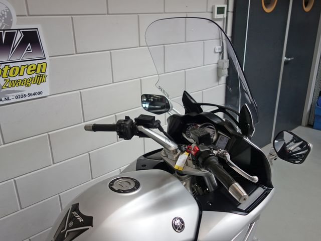 yamaha - fjr-1300