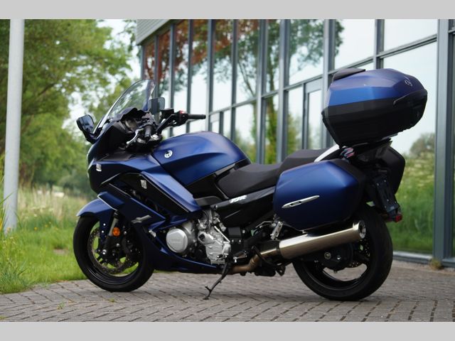 yamaha - fjr-1300