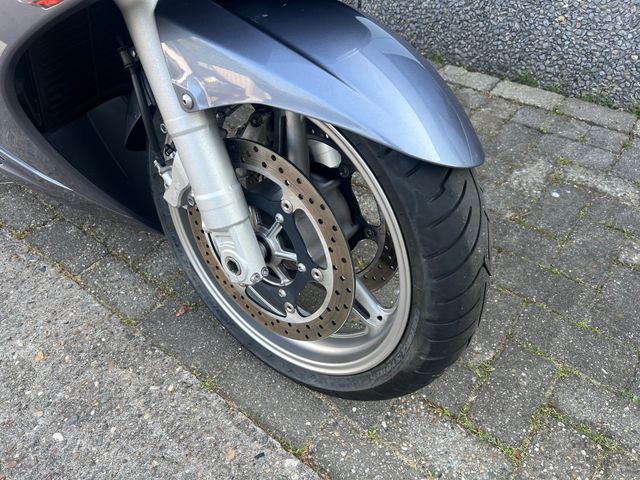 yamaha - fjr-1300