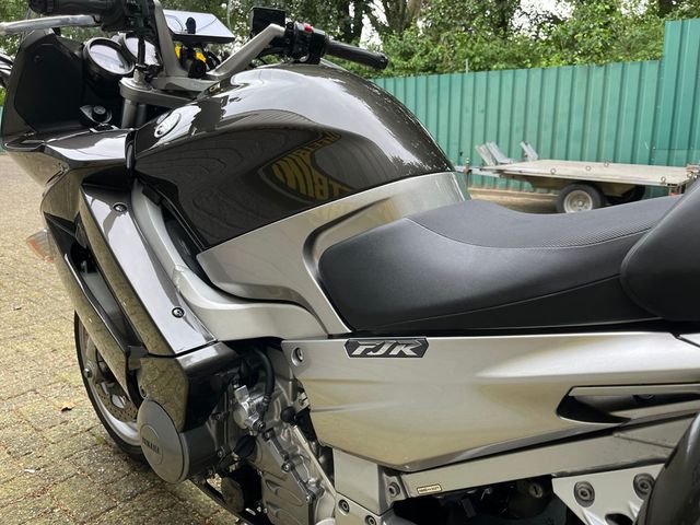 yamaha - fjr-1300