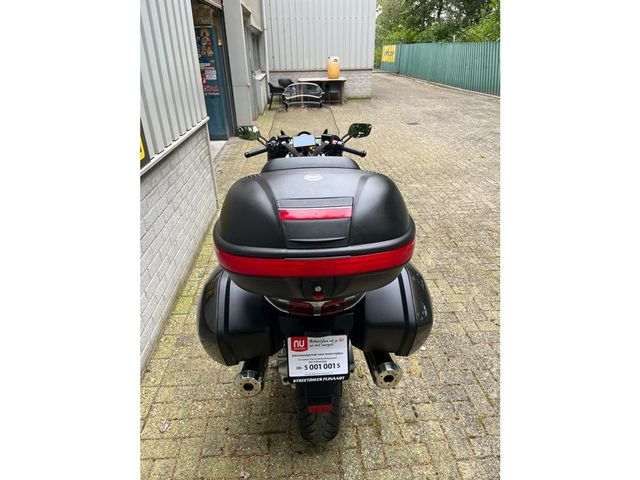 yamaha - fjr-1300