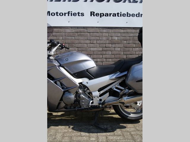 yamaha - fjr-1300