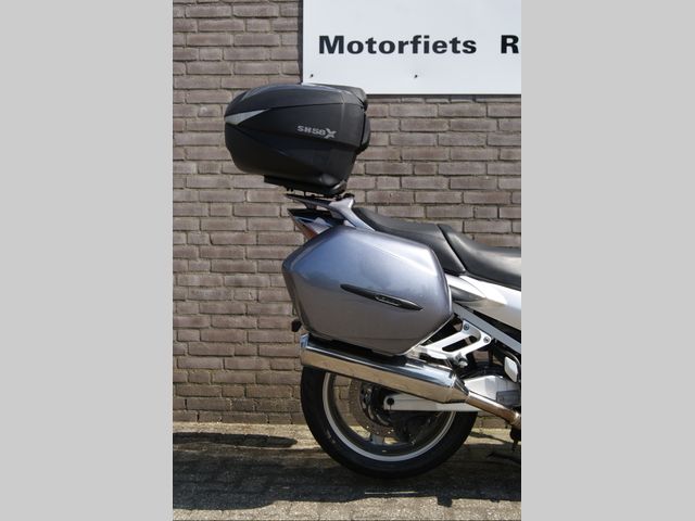 yamaha - fjr-1300