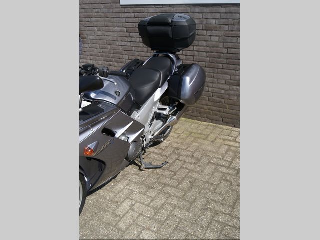 yamaha - fjr-1300