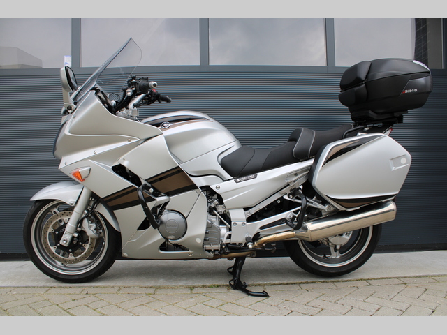 yamaha - fjr-1300