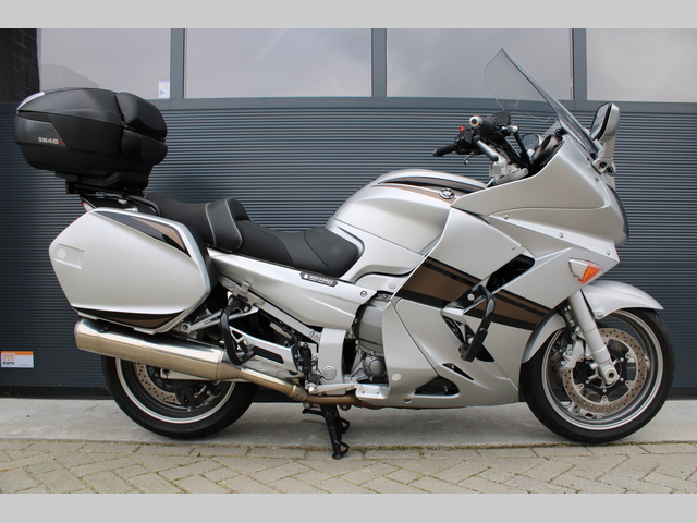 yamaha - fjr-1300