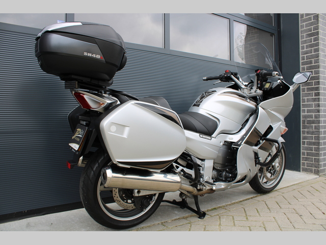 yamaha - fjr-1300