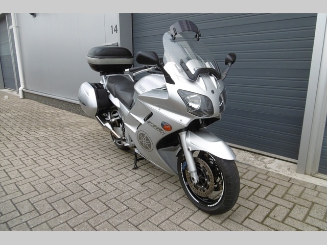 yamaha - fjr-1300