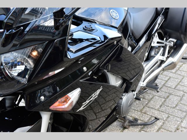 yamaha - fjr-1300