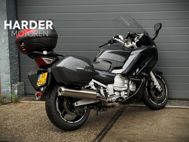 yamaha - fjr-1300