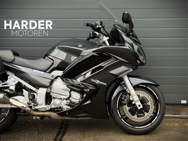 yamaha - fjr-1300