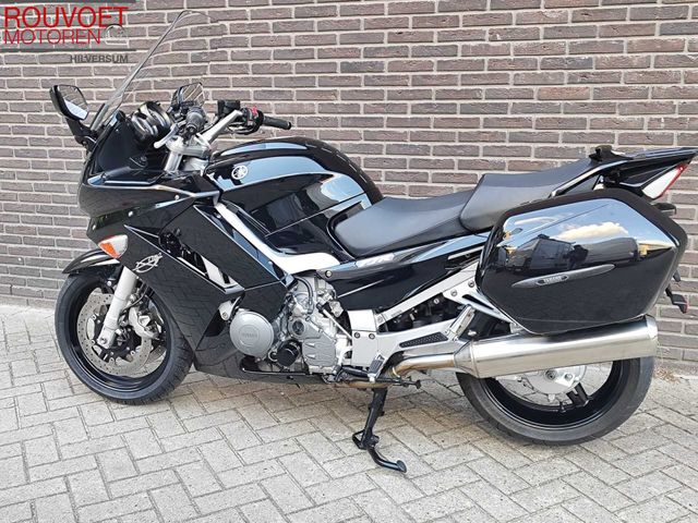 yamaha - fjr-1300