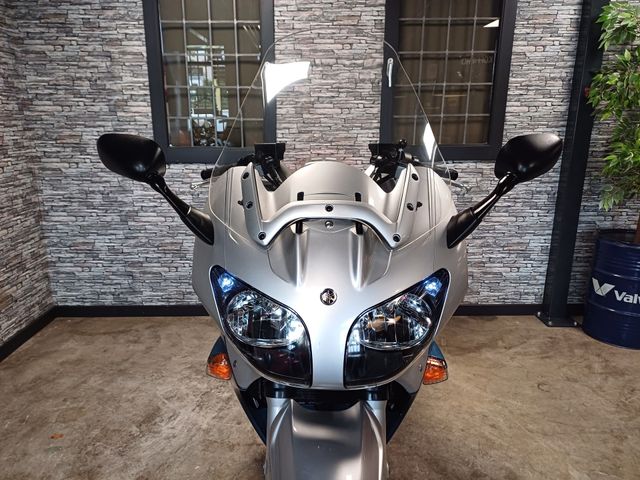 yamaha - fjr-1300