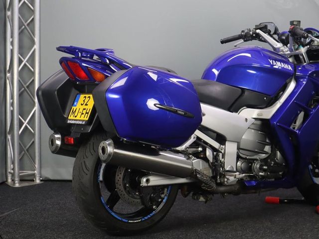 yamaha - fjr-1300