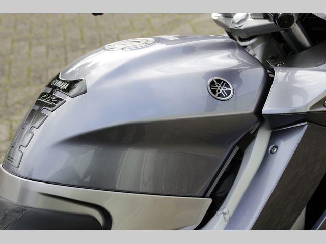 yamaha - fjr-1300