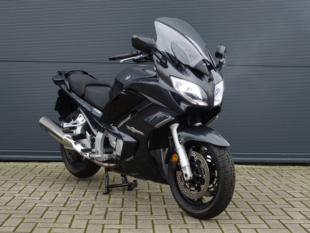 yamaha - fjr-1300