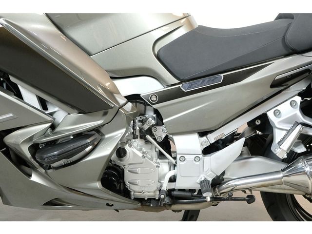 yamaha - fjr-1300