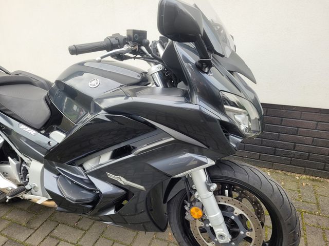 yamaha - fjr-1300