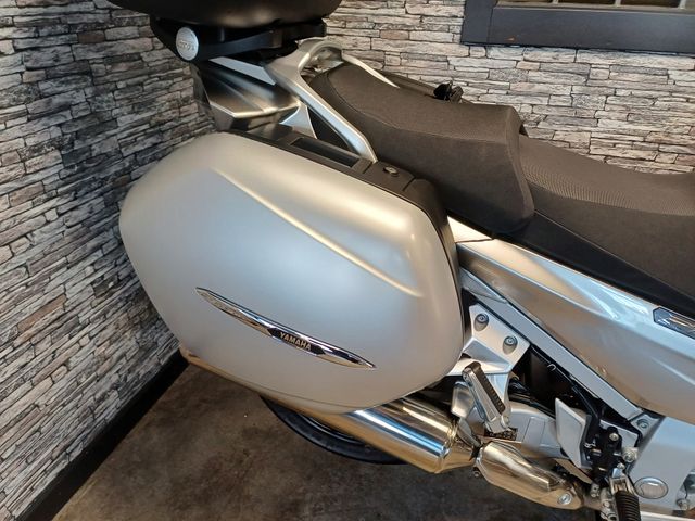 yamaha - fjr-1300