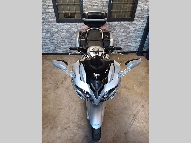 yamaha - fjr-1300