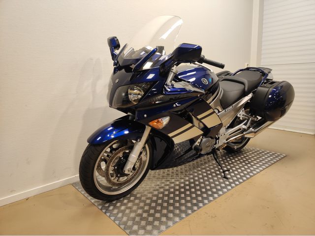 yamaha - fjr-1300