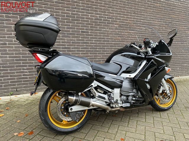 yamaha - fjr-1300