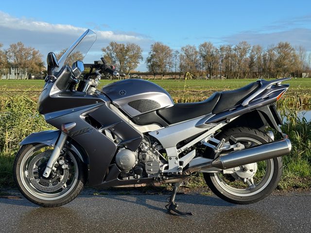 yamaha - fjr-1300