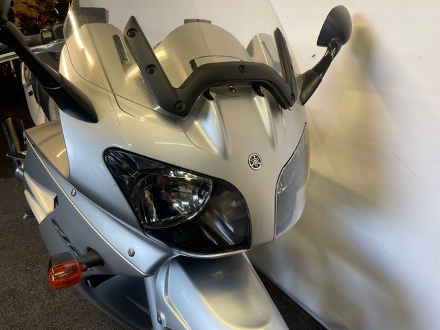 yamaha - fjr-1300