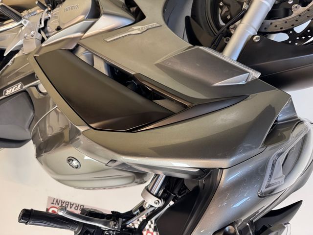 yamaha - fjr-1300