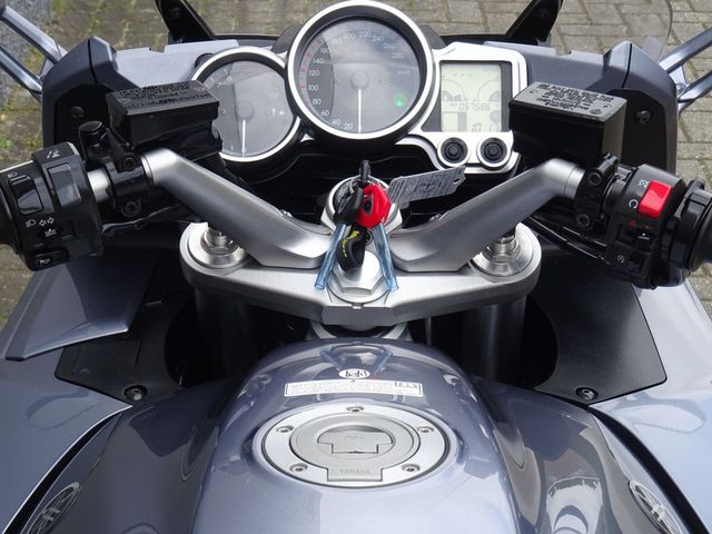 yamaha - fjr-1300