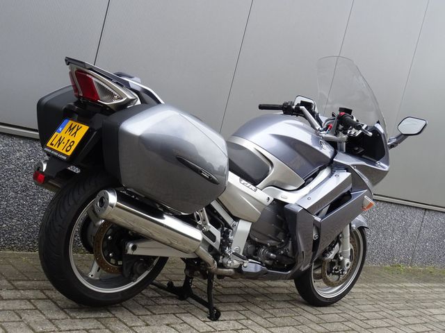 yamaha - fjr-1300