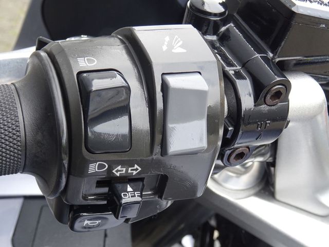 yamaha - fjr-1300