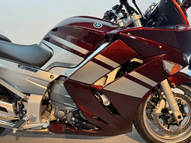 yamaha - fjr-1300