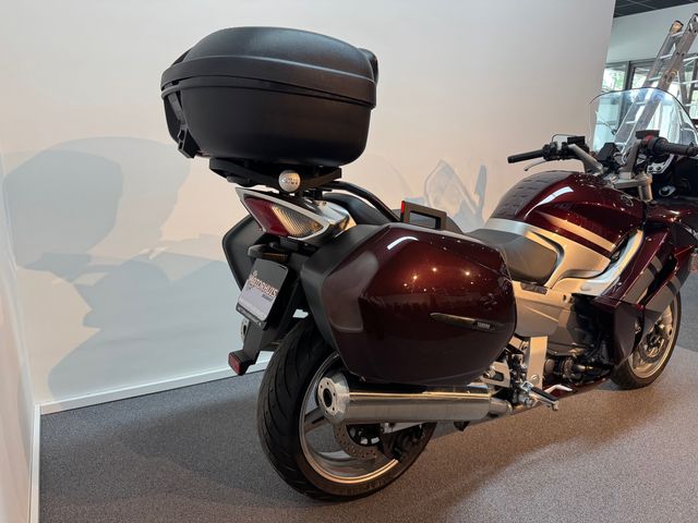 yamaha - fjr-1300