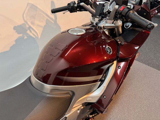 yamaha - fjr-1300