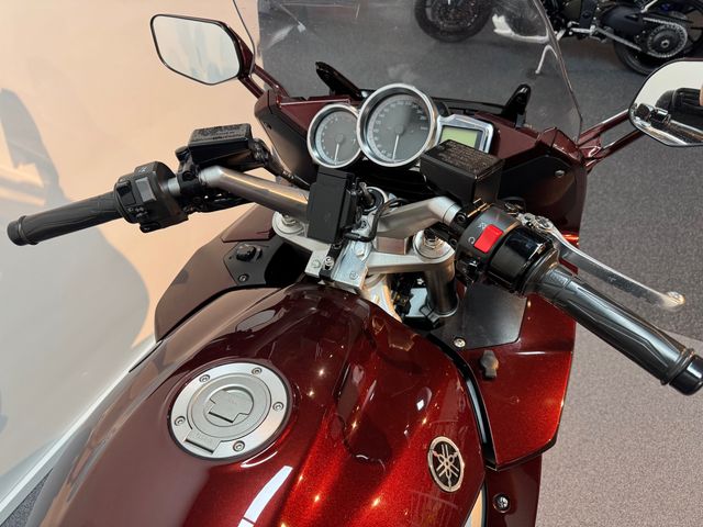 yamaha - fjr-1300