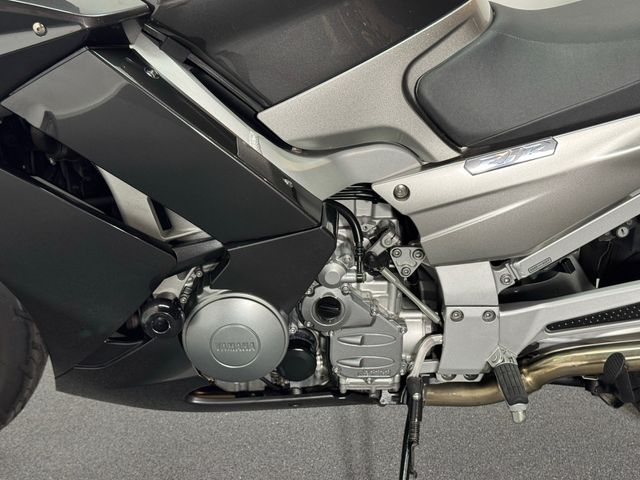 yamaha - fjr-1300